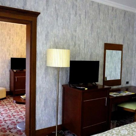 Queen Thermal Resort Hotel Emet Eksteriør bilde