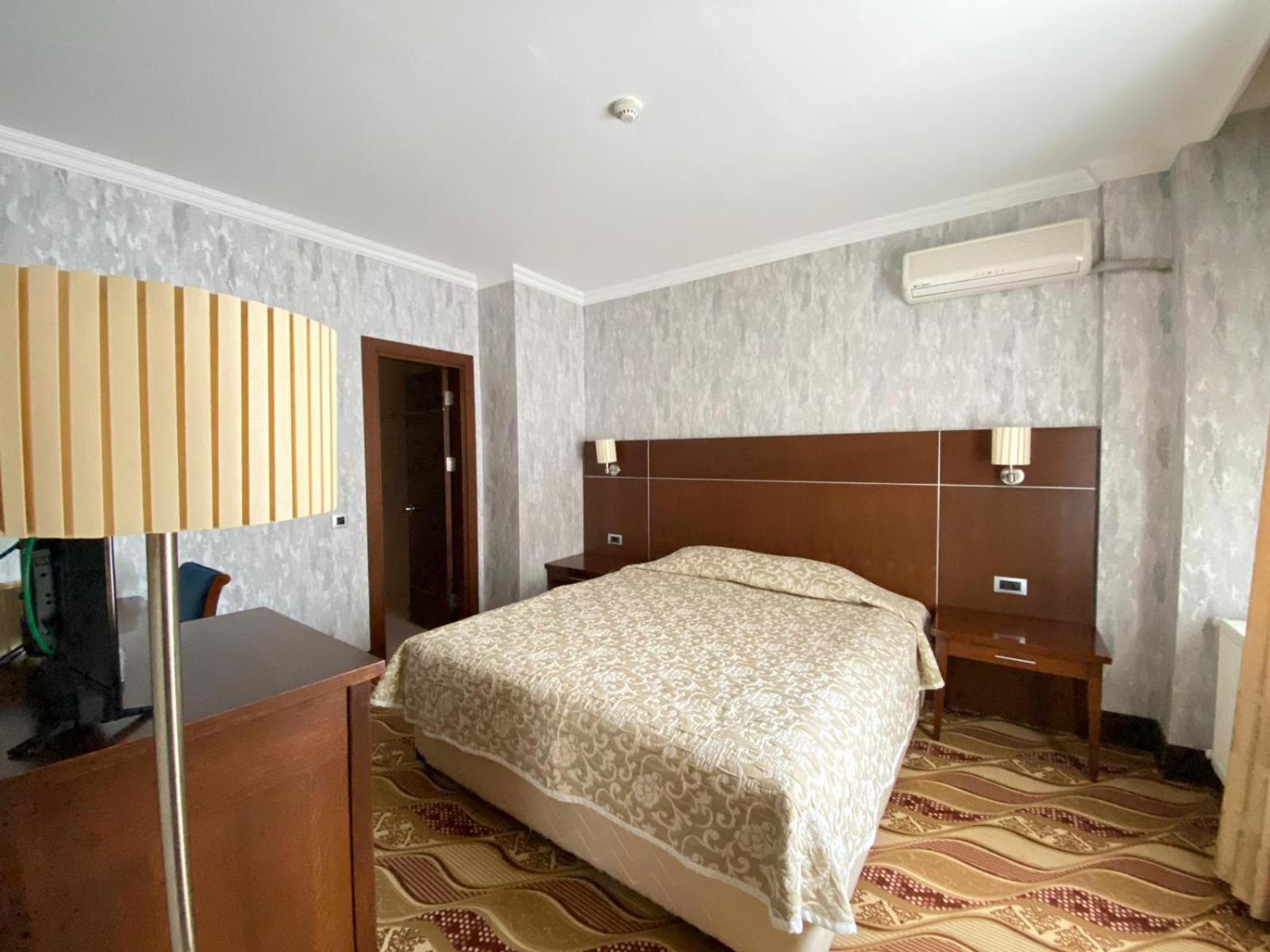 Queen Thermal Resort Hotel Emet Eksteriør bilde